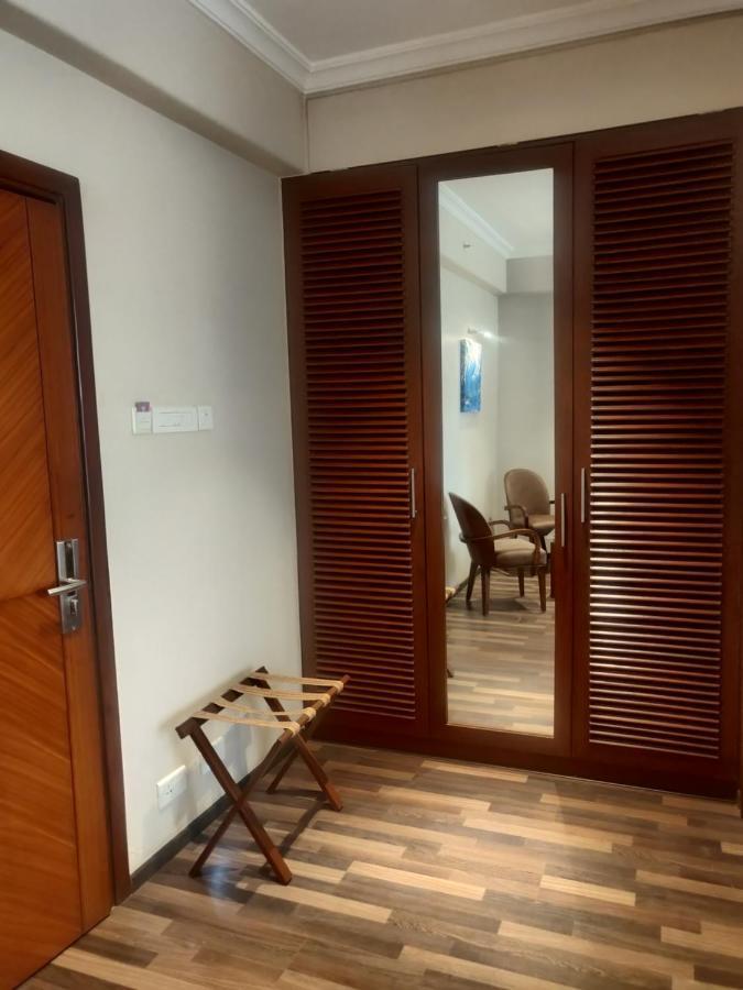 Готель Adiva Residency Beacon, Grant Road, Мумбаї Екстер'єр фото